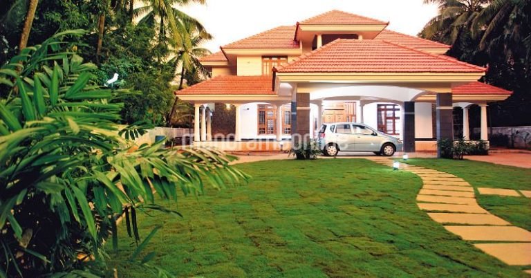 5200 Square Feet Big Home Design At Malappuram