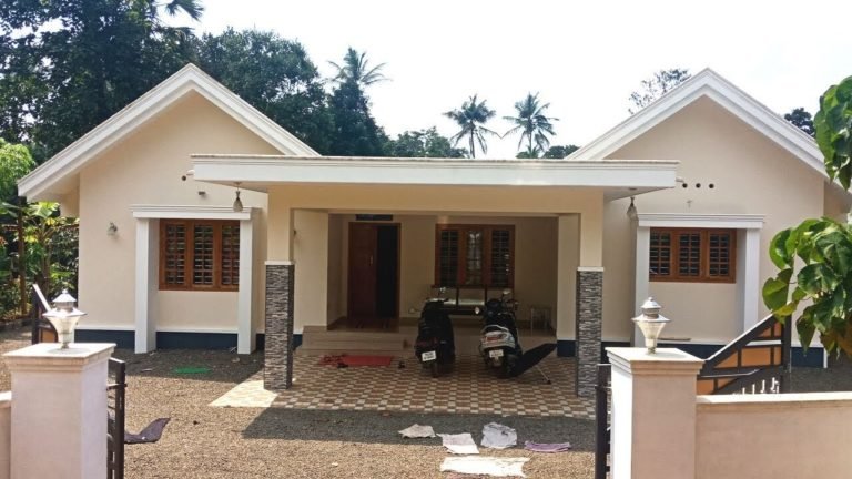 2000 Sq Ft 4BHK Single-Storey Beautiful House at 15 Cent Plot