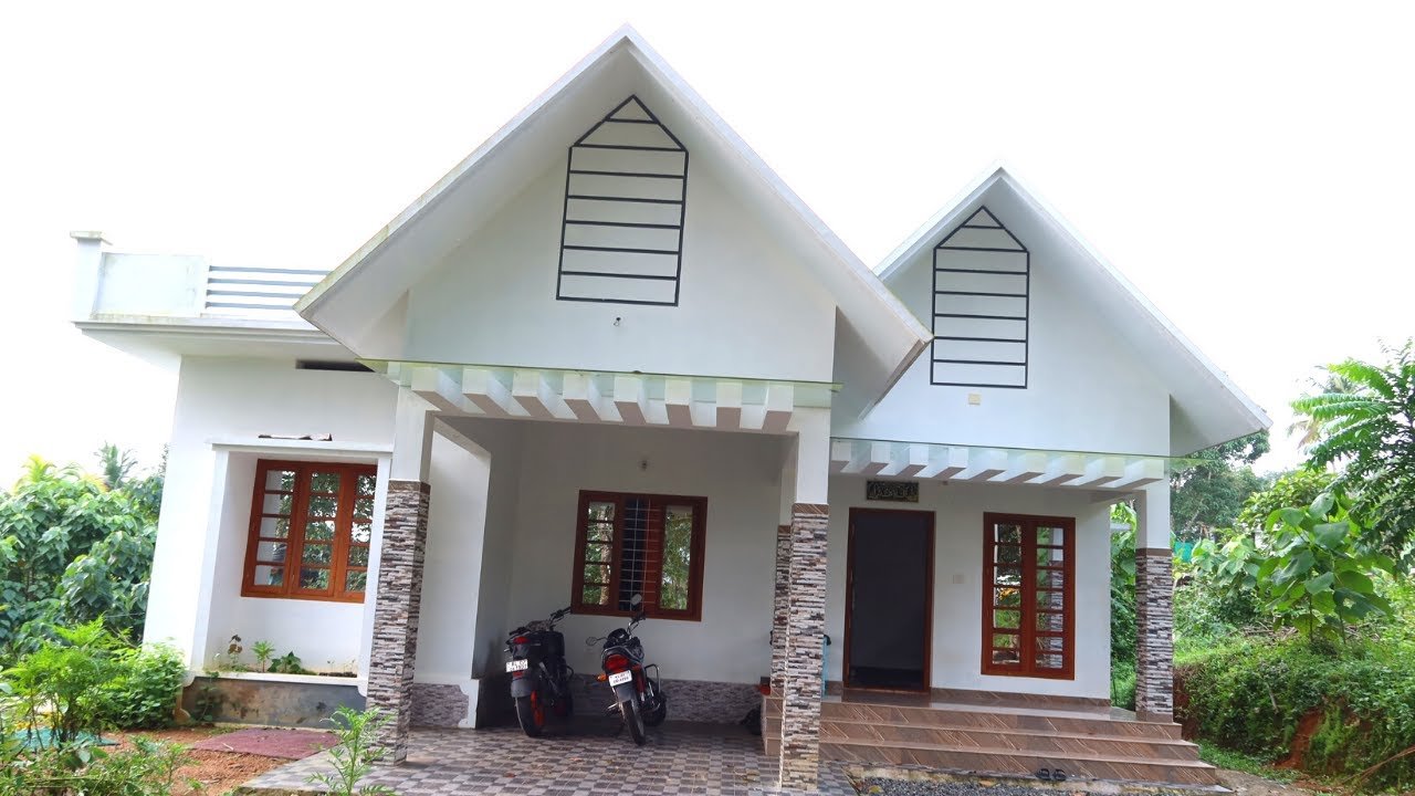 1375 Sq Ft 3BHK Colonial Style Single Floor House at 7.5 Cent Plot