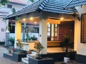 Traditional Style Single Floor 3BHK Beautiful House and Free Plan