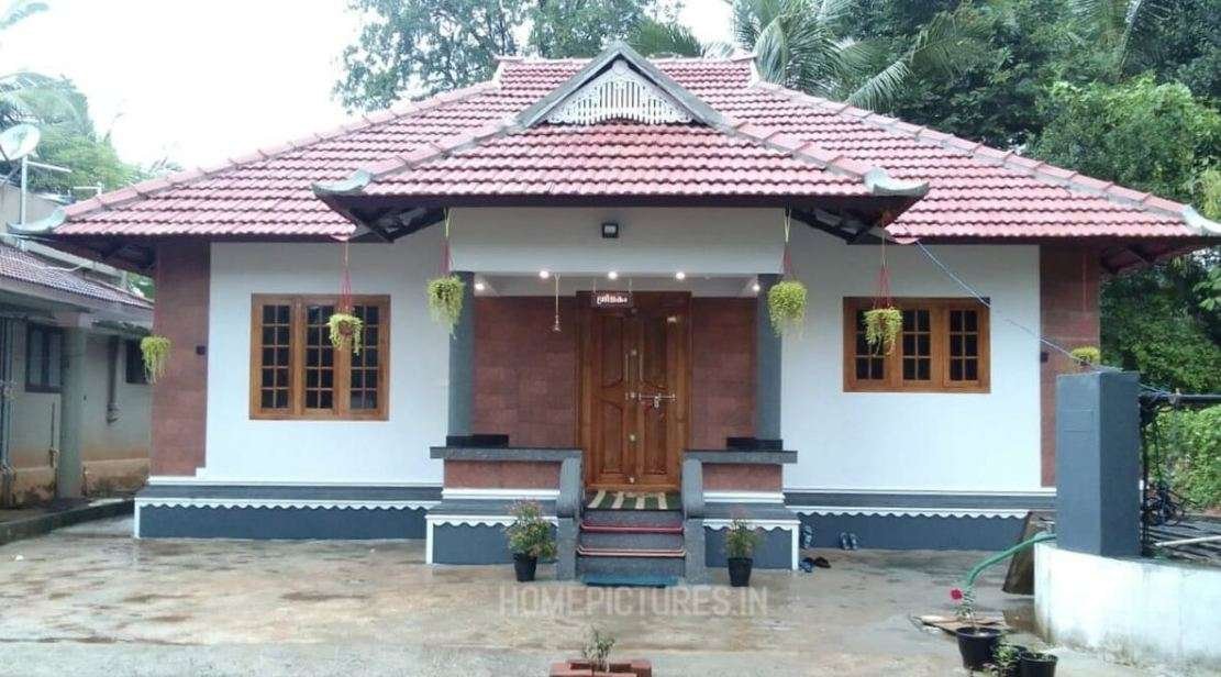 900 Square Feet 2 Bedroom Traditional style house