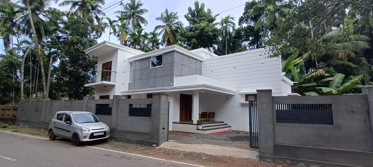 2313 sq ft House elevation At Thrissur