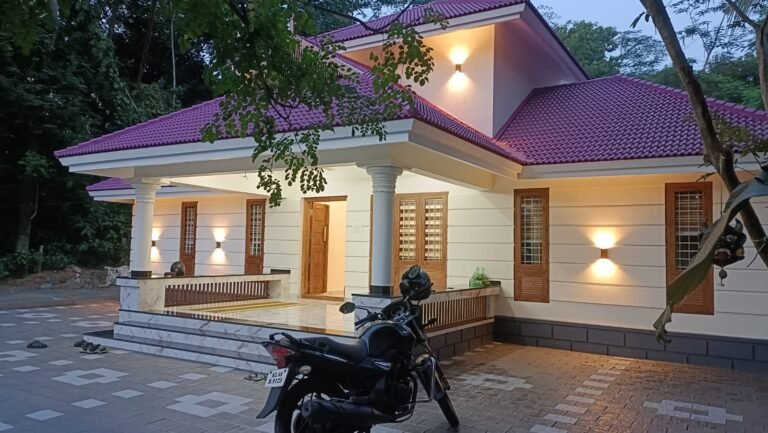 1950 Square Feet 4 Bedroom Traditional Style House