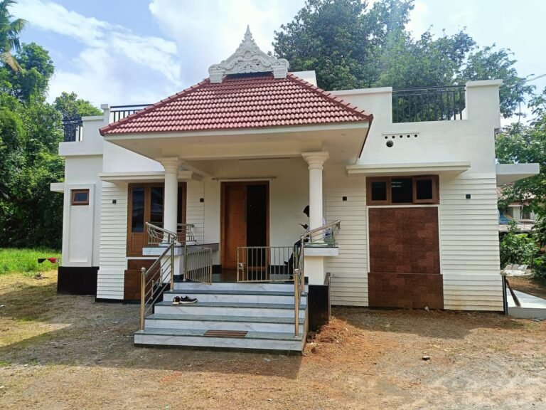 1004 sqft compact house at Kerala