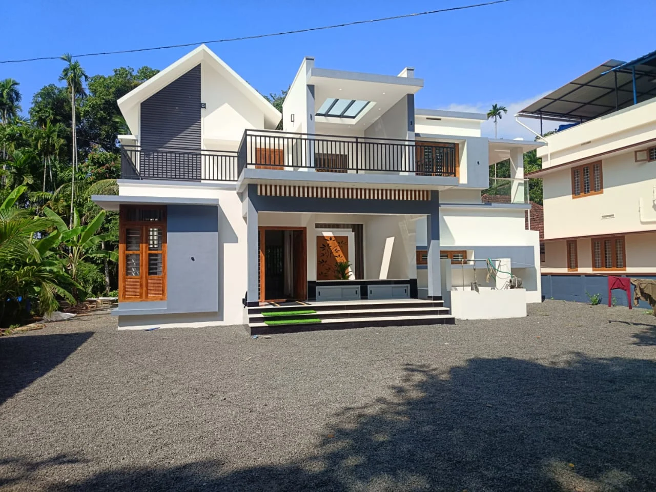 Stunning and Beautiful contemporary House at Thrissur