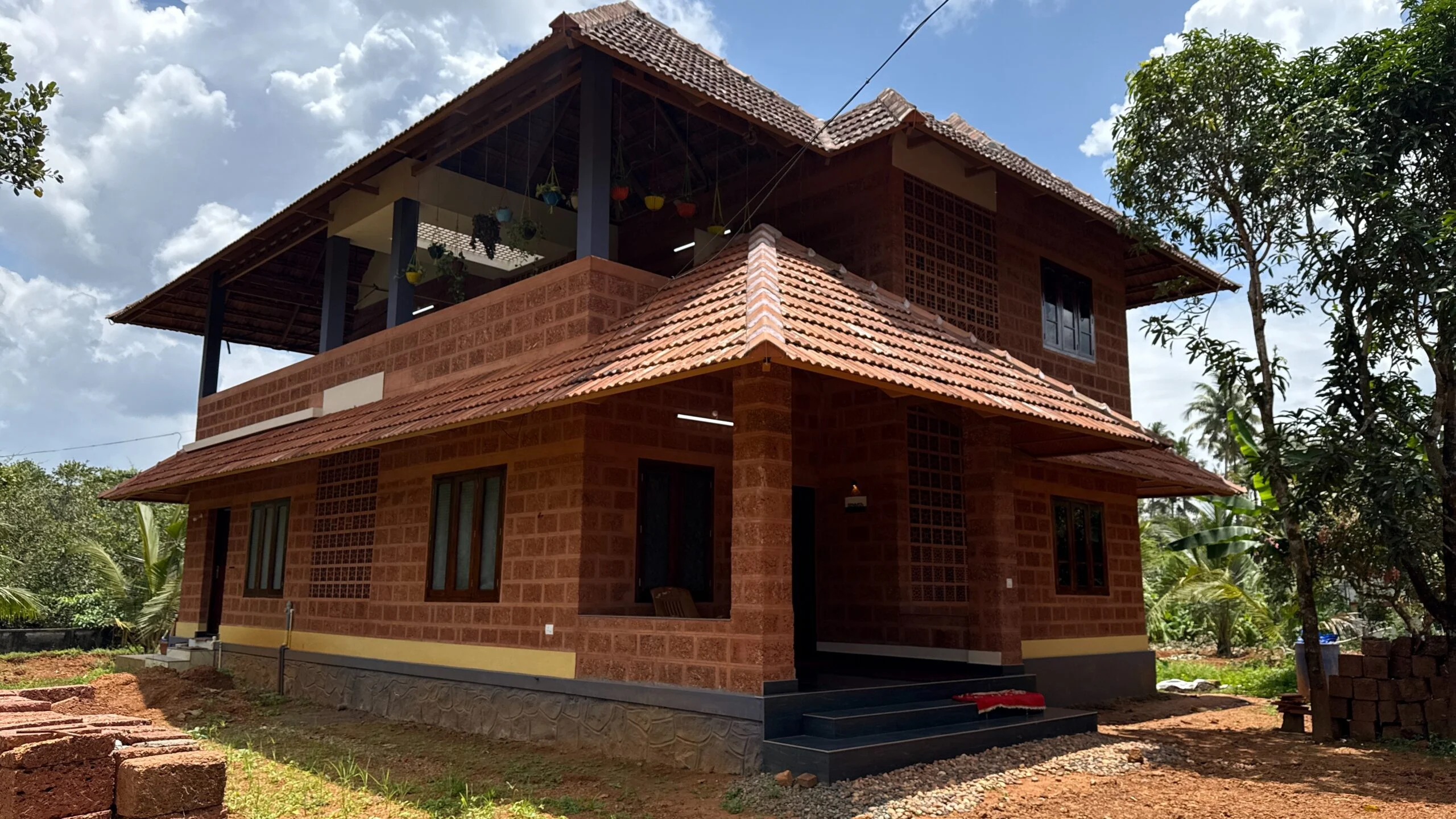 🏡 Aksharam – An Eco-Friendly Traditional House at Kodakara, Thrissur